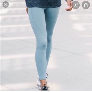 EUC Zyia Teal Pocket Light n Tight 7/8 24”